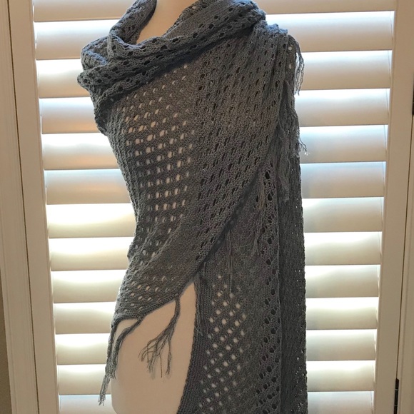 LuLaRoe Sweaters - Limited edition LuLaRoe Mimi Poncho